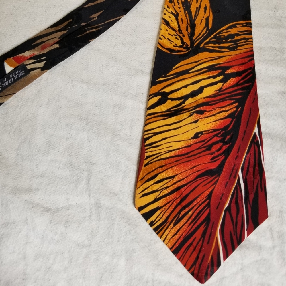 Exotic, Unique Brioni tie